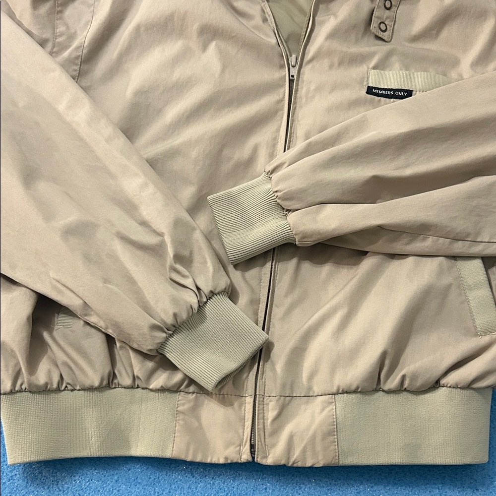 Men's Beige Members Only Jacket - Picture 4 of 7